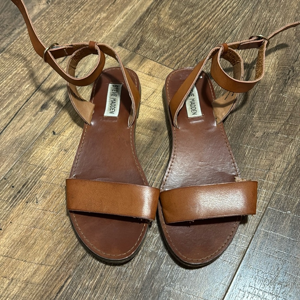 Steve Madden brown leather sandals. Size 6.5